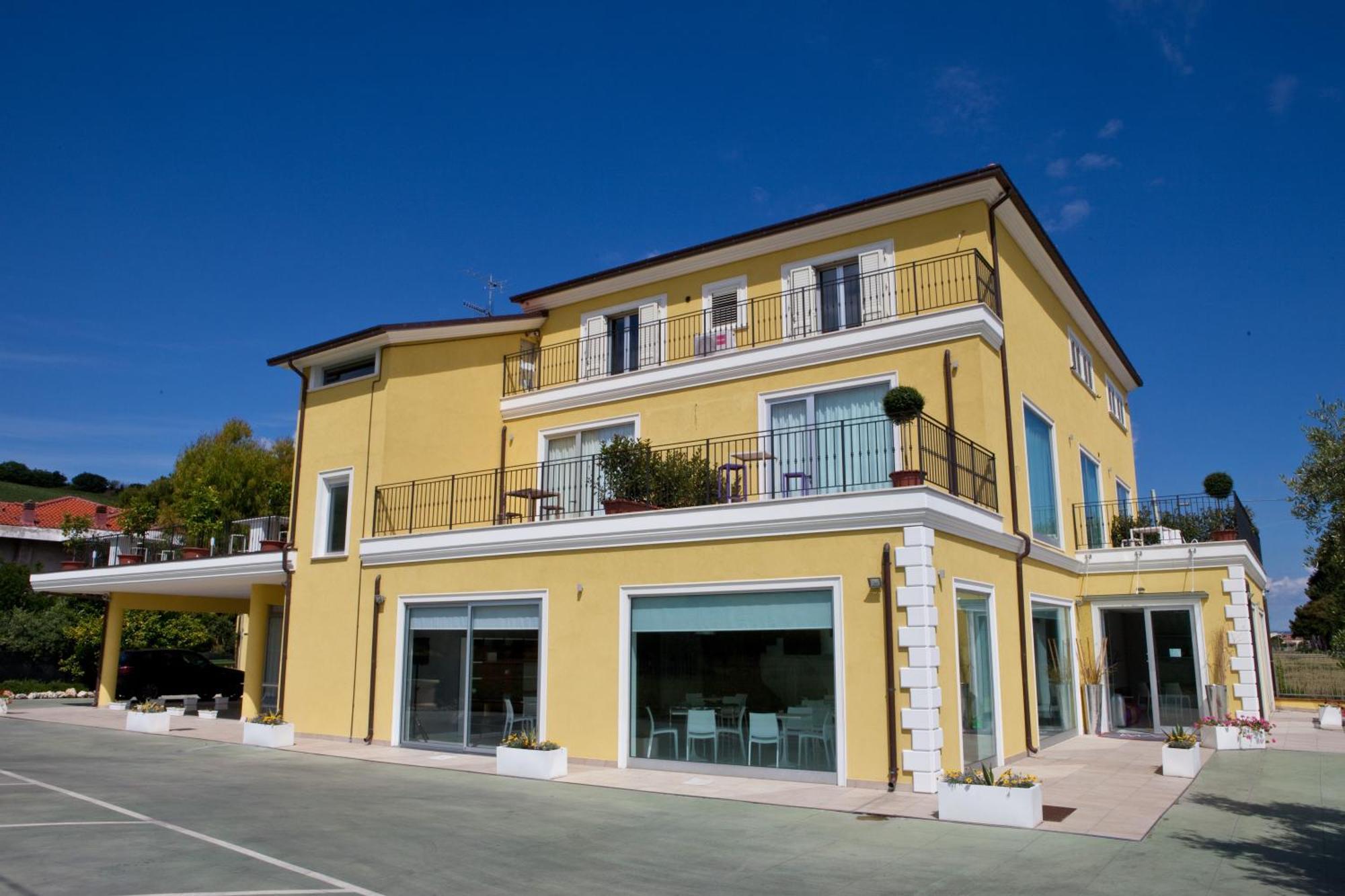 Villa Imago Roseto Degli Abruzzi Exteriör bild